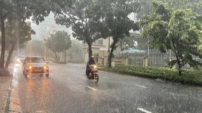 Prognoza meteo pentru 7 mai: În această după-amiază și seară, Hanoi și multe zone ar trebui să fie pregătite pentru furtuni.