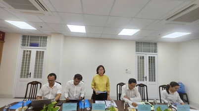 ក្រុមស្ទង់មតិលេខ ០១ នៃក្រុមប្រឹក្សាប្រជាជនខេត្ត បានធ្វើការជាមួយមន្ទីរឧស្សាហកម្ម និងពាណិជ្ជកម្ម លើការពិនិត្យ និងរៀបចំសេចក្តីព្រាងឯកសារច្បាប់។