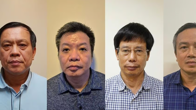 전 노동보훈사회부 차관이 뇌물수수 혐의로 기소됐다.