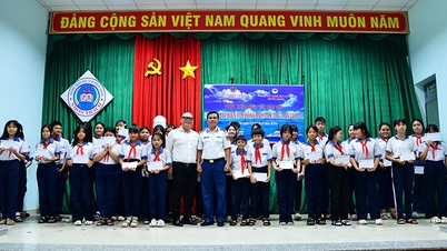 Pasukan Peninjau No. 2 memperhebatkan propaganda mengenai isu maritim dan kepulauan serta pencegahan dadah di sekolah.