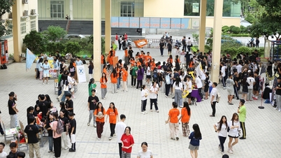 The competition ratio for 10th grade at the specialized teacher training high school is the highest in the country, with the English specialization having a ratio of nearly 1 in 30.