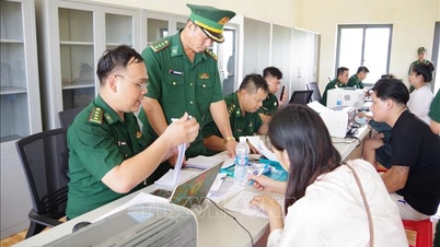 Dong Nai: Menerima 18 rakyat yang dihantar pulang oleh Kemboja.