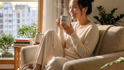 Drinking warm water: Doctors point out 4 times when it offers the most benefits.