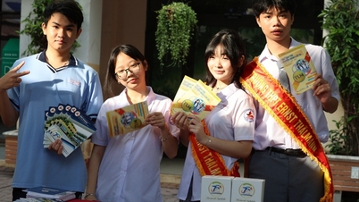 วันสุดท้ายสำหรับการปรับเปลี่ยนการเลือกสอบระดับชั้นมัธยมศึกษาปีที่ 4 ในนครโฮจิมินห์: ควรคงกฎเดิมไว้หรือควรเปลี่ยนแปลง?