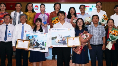 Cérémonie de remise des prix jeunesse 2026 : Les étudiants de Hô Chi Minh-Ville impressionnent par leurs récits en images.