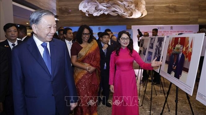 Generální tajemník a prezident To Lam navštívil fotografickou výstavu o vztazích mezi Vietnamem a Srí Lankou.
