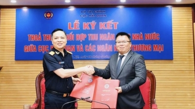 The Customs Department signs cooperation agreements for revenue collection with four commercial banks.