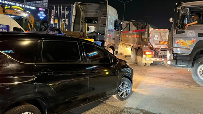 Dong Nai: Riksväg 51 helt trafikerad under rusningstrafik.