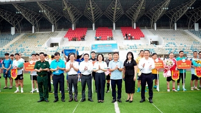 Cerimônia de Abertura do Primeiro Torneio de Futebol Masculino dos Sindicatos da Comuna de Hoai Duc 2026