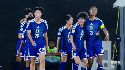 일본 U17 대표팀이 중국 U17 대표팀을 꺾고 월드컵 본선 진출권을 조기에 확보했다.