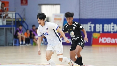 Thai Son Nam, ulusal futsal ligindeki açılış maçında ezici bir zafer elde etti.