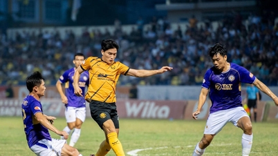 Hà Nội FC mất ngay vị trí thứ 3 vào tay Ninh Bình.