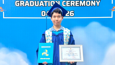 ນັກສຶກສາຊາຍຄົນນີ້ໄດ້ຈົບການສຶກສາໄວດ້ວຍກຽດນິຍົມ, ແລະ ໄດ້ນຳເອົາການຄົ້ນຄວ້າດ້ານສຸຂະພາບດິຈິຕອນຂອງລາວໄປສູ່ເວທີສາກົນ.