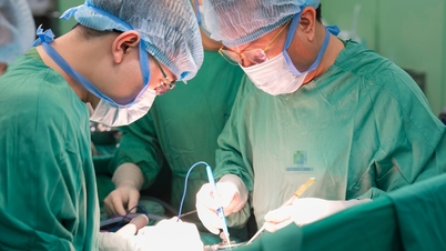 Poté, co žena zhubla, ale zároveň pociťovala otoky břicha, objevila u sebe opakující se nádor, který se přichytil k několika vnitřním orgánům.