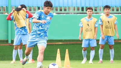 ກິລາບານເຕະຊາວໜຸ່ມຫວຽດນາມ ກຳລັງຢູ່ໃນຈຸດທີ່ໃກ້ຈະຮອດຮອບຊິງຊະນະເລີດ.