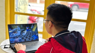 Un étudiant de l'Université de technologie de Hanoï continue de créer de nouveaux jeux après avoir fait sensation avec Pho Anh Hai.