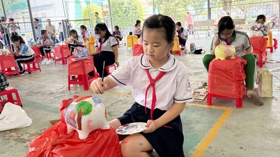 ホーチミン市の青少年開拓者記念日のイベントには、500人以上の学生が参加した。