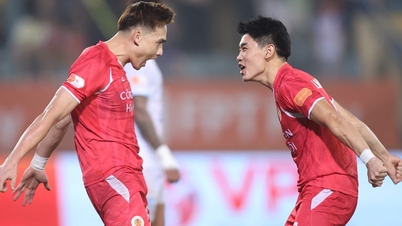 Đình Bắc giúp CAHN tiến sát ngôi vương V-League