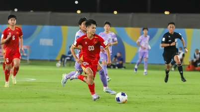 Het Vietnamese U17-team lanceerde een bliksemsnelle aanval en scoorde tegen Zuid-Korea.