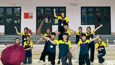 Bringing traditional identity into schools.