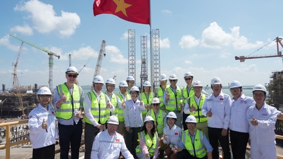 Společnost Copenhagen Offshore Partners (COP) navštívila Centrum energetických a technických řešení společnosti PTSC
