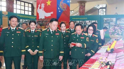 เฉลิมฉลองครบรอบ 80 ปี วันประเพณีของภาคโฆษณาชวนเชื่อและการฝึกอบรมของกองทัพบก