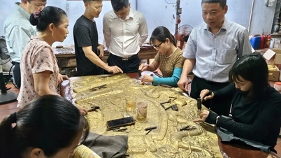 새로운 발전 시대에도 동삼의 정신을 보존합니다.