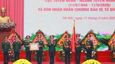 Ideological work in the military must always 'lead the way'.