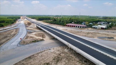 Tay Ninh صوبہ رنگ روڈ 4 کے لیے زمین صاف کرنے کے لیے 90 دن کی مہم میں حصہ لے رہا ہے۔