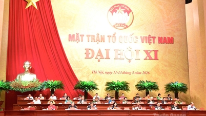 Prima sessione dell'XI Congresso Nazionale del Fronte della Patria del Vietnam.