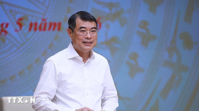 Premier Le Minh Hung: Wprowadzanie istotnych zmian w rozwoju nauki i technologii.