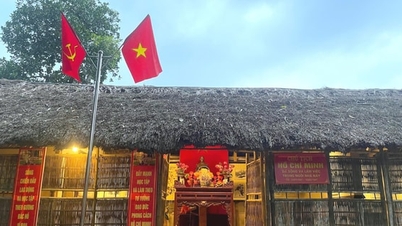 Visitando Ha Bang, si può vedere il luogo in cui il presidente Ho Chi Minh soggiornò e lavorò durante i 19 giorni e le 19 notti della guerra di resistenza.