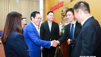 Pengerusi Jawatankuasa Rakyat wilayah Nghe An telah mengadakan pertemuan dengan pelabur Aeon Mall Vietnam.