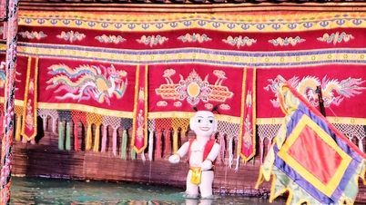 Múa rối nước mang 'làng trong phố' đến trung tâm Hải Phòng