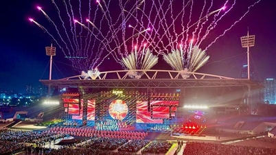 "Patriotic music" is making a comeback in a new style.