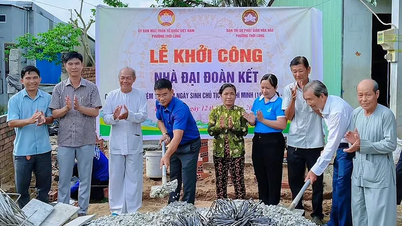 Khởi công và bàn giao nhà Đại đoàn kết