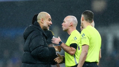 Arsenal were given preferential treatment, Pep Guardiola vehemently criticized the referee.