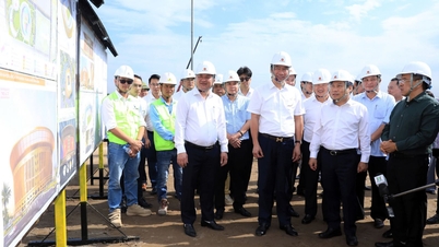 Ketua Hanoi meninjau kemajuan Proyek Kawasan Perkotaan Olahraga Olimpiade.