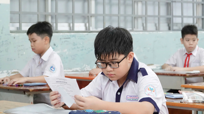 Die Tran Dai Nghia Schule führte am 1. Juli zusammen mit vier anderen Schulen eine Umfrage unter Sechstklässlern durch.