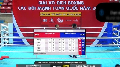 Rozhodčí uznal vítězství, ale supervizor prohlásil zápas za prohru; boxerský tým Ho Či Minova Města je pobouřen.