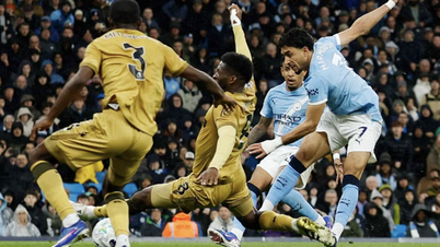 Đại thắng Crystal Palace, Man City tiếp tục cuộc đua vô địch Ngoại hạng