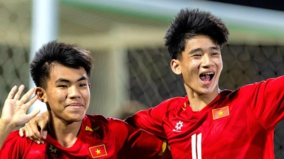 Xem những bàn thắng vàng mang về tấm vé World Cup cho U17 Việt Nam
