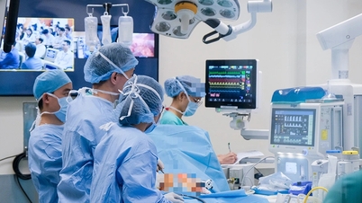 Roboterassistierte Gastrektomie bei Patienten mit fortgeschrittenem Krebs.