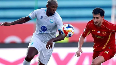 Xuan Son missade sin chans, Nam Dinh led en förkrossande förlust mot Malaysia i Shopee Cup.