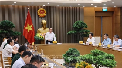 レ・ティエン・チャウ副首相：国境地帯における寄宿学校の建設状況と品質を検証する。