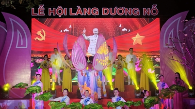 Festivalul satului Dương Nỗ a avut loc pentru a comemora cea de-a 136-a aniversare a nașterii președintelui Ho Și Min.