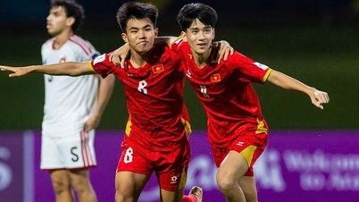 A pleasant surprise for the Vietnam U17 team.