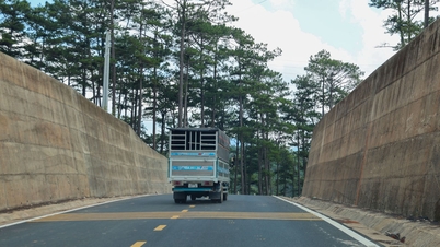 Um projeto rodoviário de 400 bilhões de VND está à espera de… 80 metros?