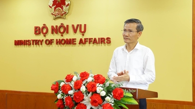 ក្រសួងមហាផ្ទៃបានរៀបចំសន្និសីទជាតិមួយ ដើម្បីផ្សព្វផ្សាយ និងពន្យល់អំពីច្បាប់ស្តីពីបណ្ណសារឆ្នាំ ២០២៤ និងបទប្បញ្ញត្តិលម្អិតរបស់វា។