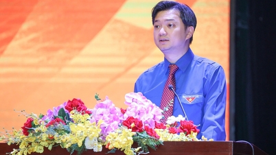 Dl. Nguyen Minh Triet: „Trebuie să conducem proactiv și să consolidăm încrederea tinerilor”
